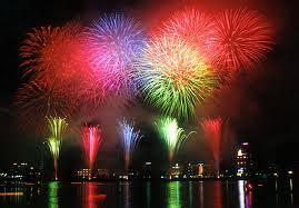 Ambiente festivo del Tet del Dragón reina en las localidades vietnamitas